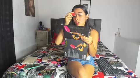 Snapshot of nataliaa05 chatting on 02.16.25 Nati online show from 02.16.25
