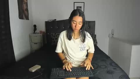 Snapshot of nataliaa05 chatting on 02.22.25 Nati online show from 02.22.25