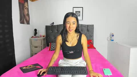 Snapshot of nataliaa05 chatting on 02.23.25 Nati online show from 02.23.25