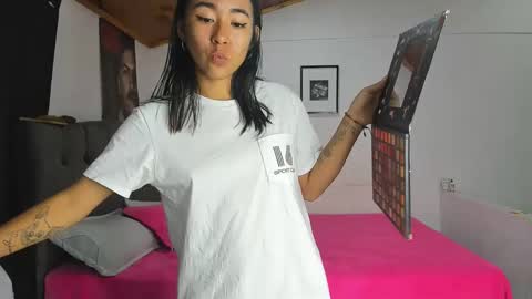 Snapshot of nataliaa05 chatting on 03.06.25 Nati online show from 03.06.25