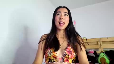 Snapshot of nataliaa05 chatting on 09.11.25 Nati online show from 09.11.25