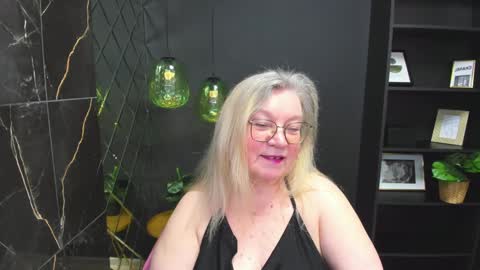 Snapshot of natalicloud chatting on 02.01.25 NataliCloud online show from 02.01.25