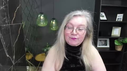 Snapshot of natalicloud chatting on 02.19.25 NataliCloud online show from 02.19.25