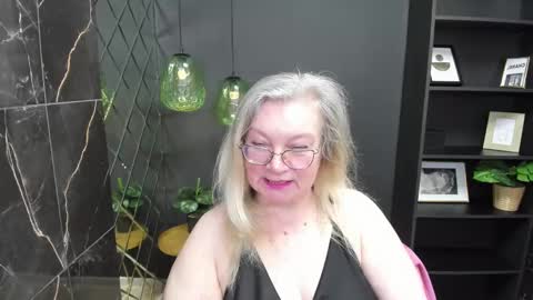 Snapshot of natalicloud chatting on 02.27.25 NataliCloud online show from 02.27.25