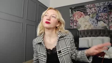 Natalie online show from 12.21.24