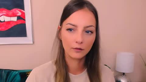 Snapshot of natalie_live chatting on 06.12.26 NatalieSexy online show from 06.12.26