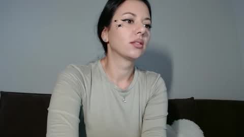 Natallie online show from 10.31.25