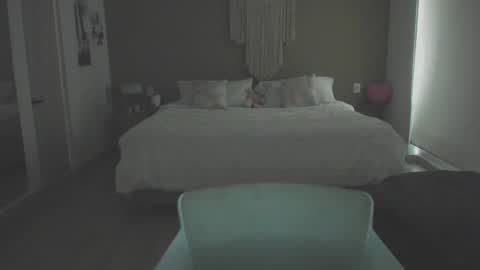 anatalybee online show from 11.16.25