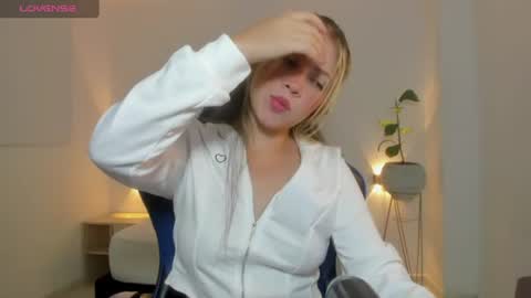 Snapshot of nataly_rodri chatting on 07.28.26 Nataly online show from 07.28.26