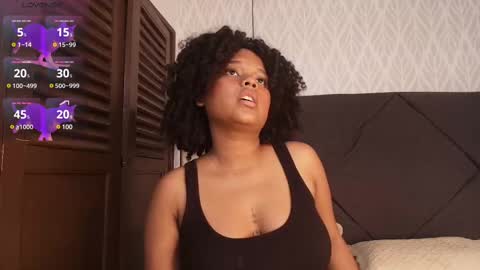 Snapshot of nataly_velez chatting on 02.24.25 Naty online show from 02.24.25