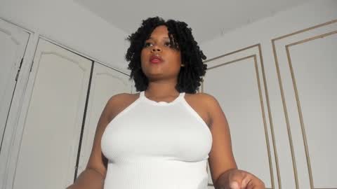 Snapshot of nataly_velez chatting on 02.27.25 Naty online show from 02.27.25