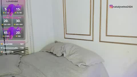 Snapshot of nataly_velez chatting on 03.07.25 Naty online show from 03.07.25
