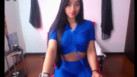 Snapshot of natalyescobar_lx chatting on 01.23.25 Nataly Escobar online show from 01.23.25