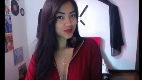 Snapshot of natalyescobar_lx chatting on 01.28.25 Nataly Escobar online show from 01.28.25