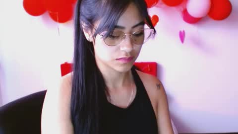 Snapshot of natalyescobar_lx chatting on 02.21.25 Nataly Escobar online show from 02.21.25