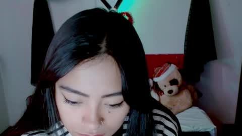 Snapshot of natalyescobar_lx chatting on 02.26.25 Nataly Escobar online show from 02.26.25