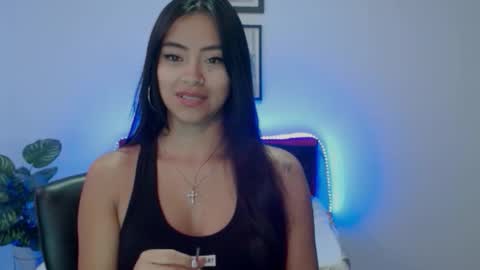 Snapshot of natalyescobar_lx chatting on 03.11.26 Nataly Escobar online show from 03.11.26