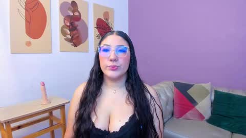 Nataly Meyer online show from 11.03.25