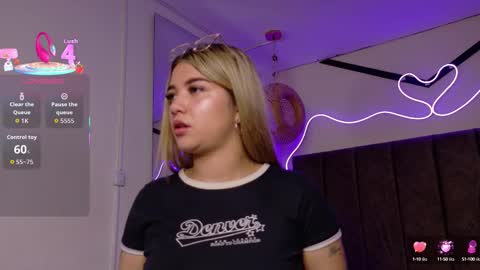 Natasha  online show from 09.28.25