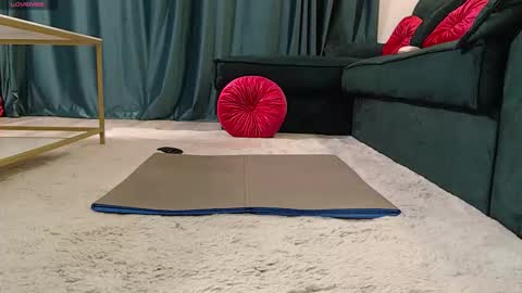 Naty  online show from 10.14.25