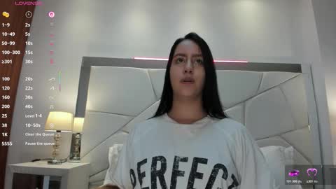 natasha kiim online show from 11.17.25