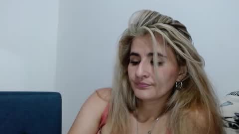 Snapshot of natasha_lopera chatting on 12.18.24 Natasha online show from 12.18.24