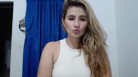 Snapshot of natasha_lopera chatting on 03.03.25 Natasha online show from 03.03.25