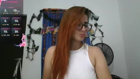 Snapshot of natasha_lopera chatting on 10.23.25 Natasha online show from 10.23.25