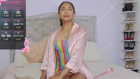 natasha_shine22 online show from 12.20.24