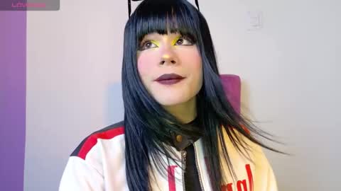 Natahsa  online show from 09.23.25