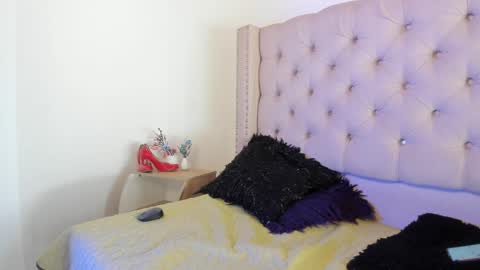 Snapshot of natashaa_clauss chatting on 05.15.26 Natasha Claus online show from 05.15.26