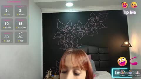 Snapshot of natashamason chatting on 10.18.25 Natasha Mason online show from 10.18.25