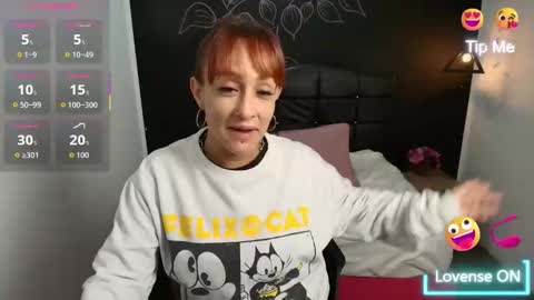 Snapshot of natashamason chatting on 10.22.25 Natasha Mason online show from 10.22.25