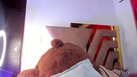 Natasha online show from 09.25.25