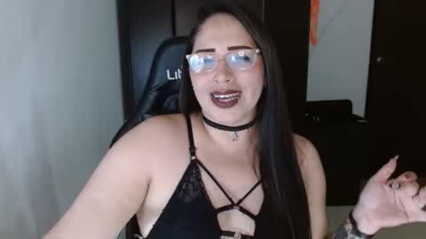 Natasha Smithe  online show from 10.17.25