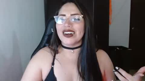 Natasha Smithe  online show from 10.19.25