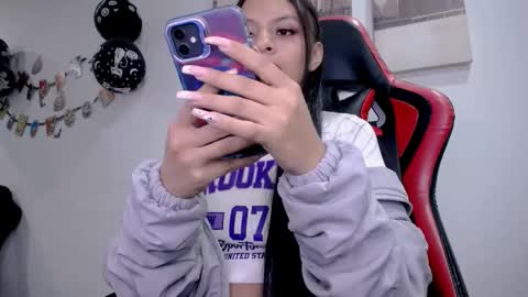 Snapshot of natashax_hot chatting on 10.17.25 Natashax online show from 10.17.25