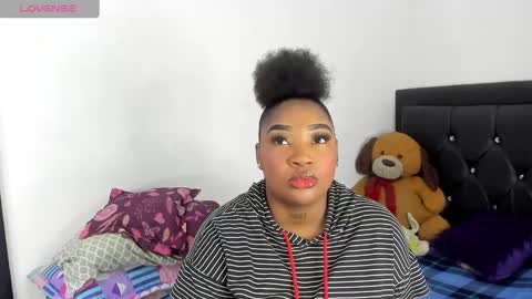 Snapshot of natassha_brown chatting on 12.12.24 Natassha  online show from 12.12.24