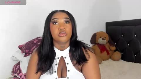 Snapshot of natassha_brown chatting on 02.08.25 Natassha  online show from 02.08.25