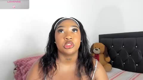 Snapshot of natassha_brown chatting on 02.24.25 Natassha  online show from 02.24.25