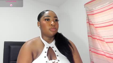 Snapshot of natassha_brown chatting on 03.10.25 Natassha  online show from 03.10.25