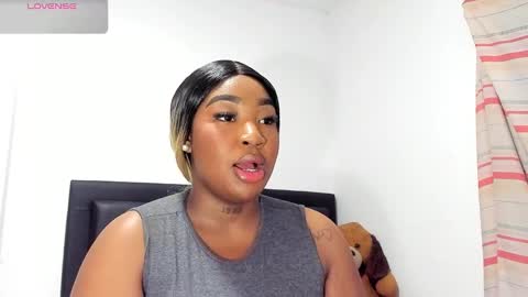 Snapshot of natassha_brown chatting on 03.12.25 Natassha  online show from 03.12.25