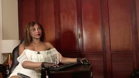 nathalia online show from 04.11.26