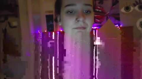 natbaby2002 online show from 10.13.25