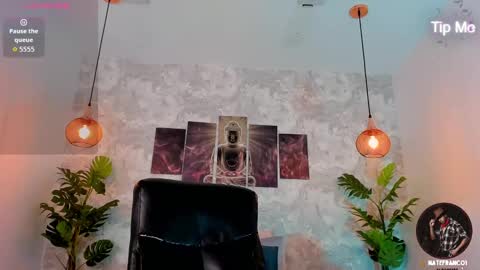 Snapshot of nate_franco chatting on 10.29.25 Nate Franco online show from 10.29.25