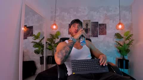 Snapshot of nate_franco chatting on 11.03.25 Nate Franco online show from 11.03.25