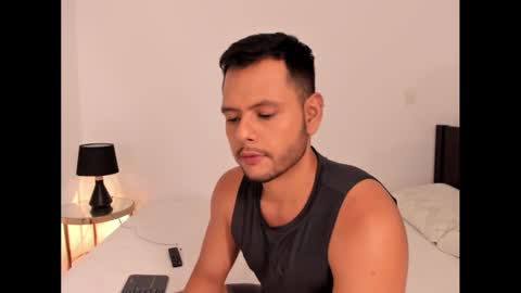 Snapshot of nate_ocean chatting on 12.03.24 Nate Ocean online show from 12.03.24