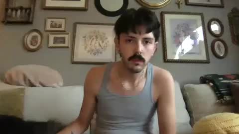 Snapshot of nateless chatting on 10.15.25 Nate online show from 10.15.25