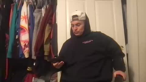 Snapshot of natetheexplorer chatting on 10.10.25 natetheexplorer online show from 10.10.25