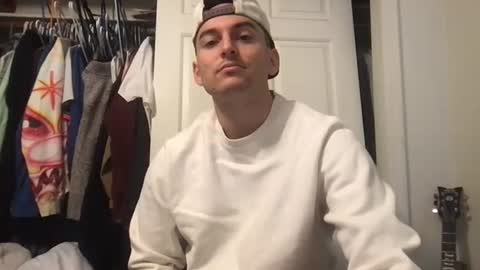 Snapshot of natetheexplorer chatting on 10.14.25 natetheexplorer online show from 10.14.25